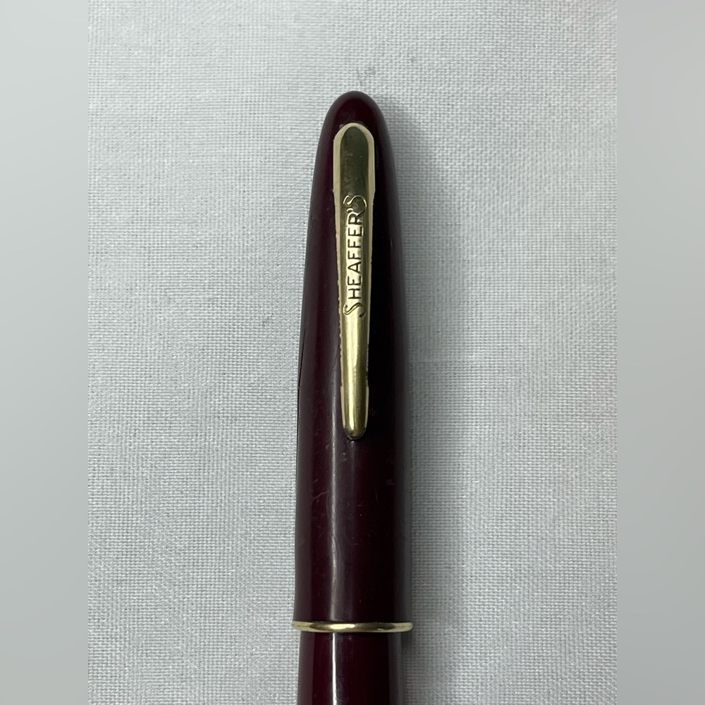 Vintage Burgundy Sheaffer Craftsman Fountain Pen. 14k Gold Nib, Cracked Lid